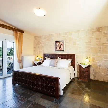 Aurora Crete Villa